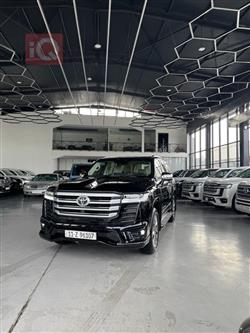 تۆیۆتا لاند کروزەر